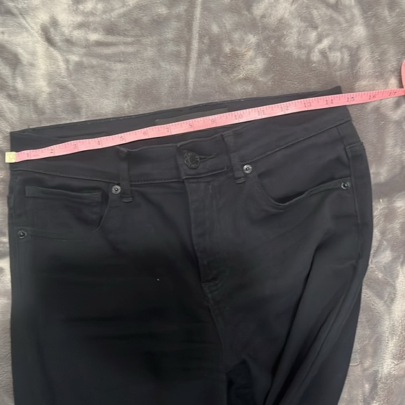 Women’s distressed jeans - Picture 7 of 10